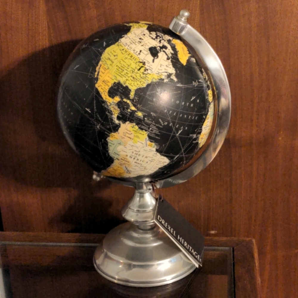 NWT Drexel Heritage Globe